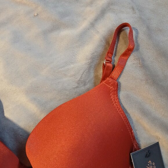 Frederick's of Hollywood Women's Diana 34B Push Up Plunge Multiway Bra N… - Picture 2 of 5